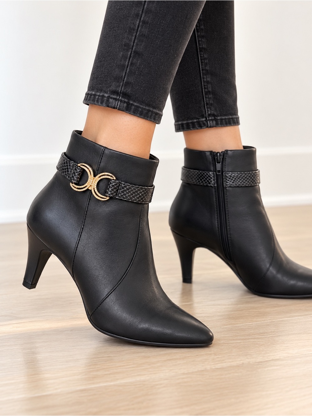 LifeStride Soft System Black Ankle Boots Gold Detail 7.5 NWOT